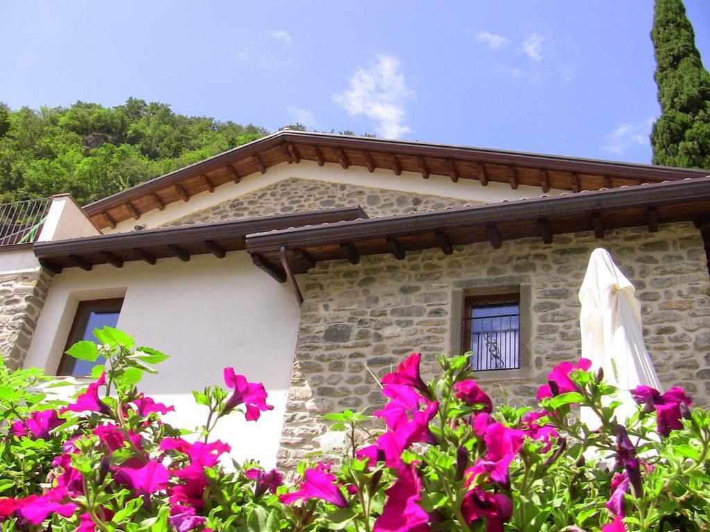 Agriturismo Di La Dall'Acqua Фивицано Екстериор снимка